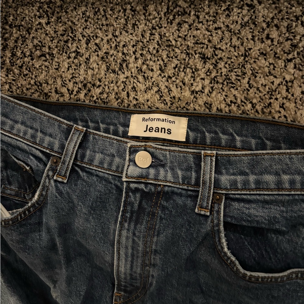 Reformation Blue Relaxed Jeans with Classic Denim Style